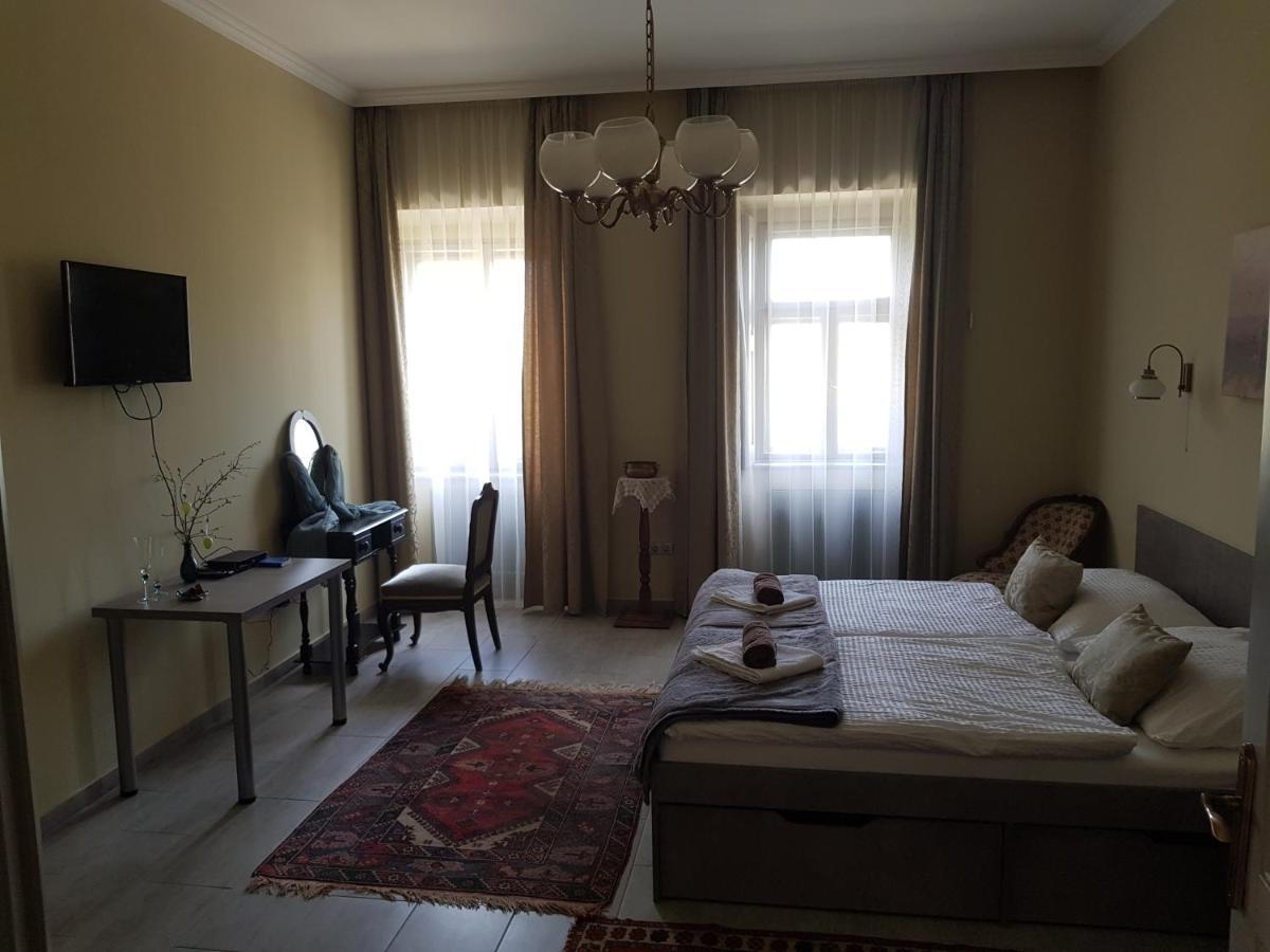 Ketbodonyi Apartments ภายนอก รูปภาพ